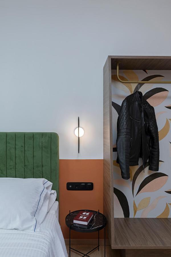 Studio with Sofa Bed