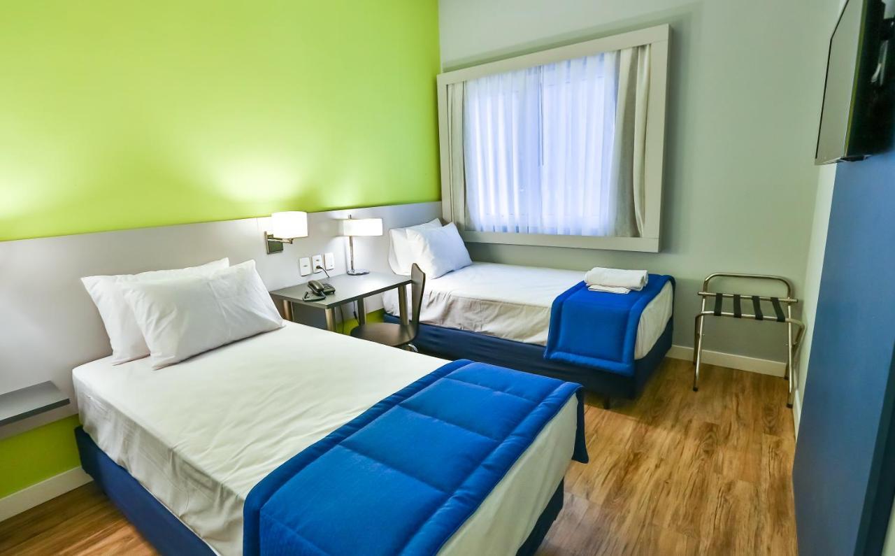Quarto Standard com 2 Camas de Solteiro