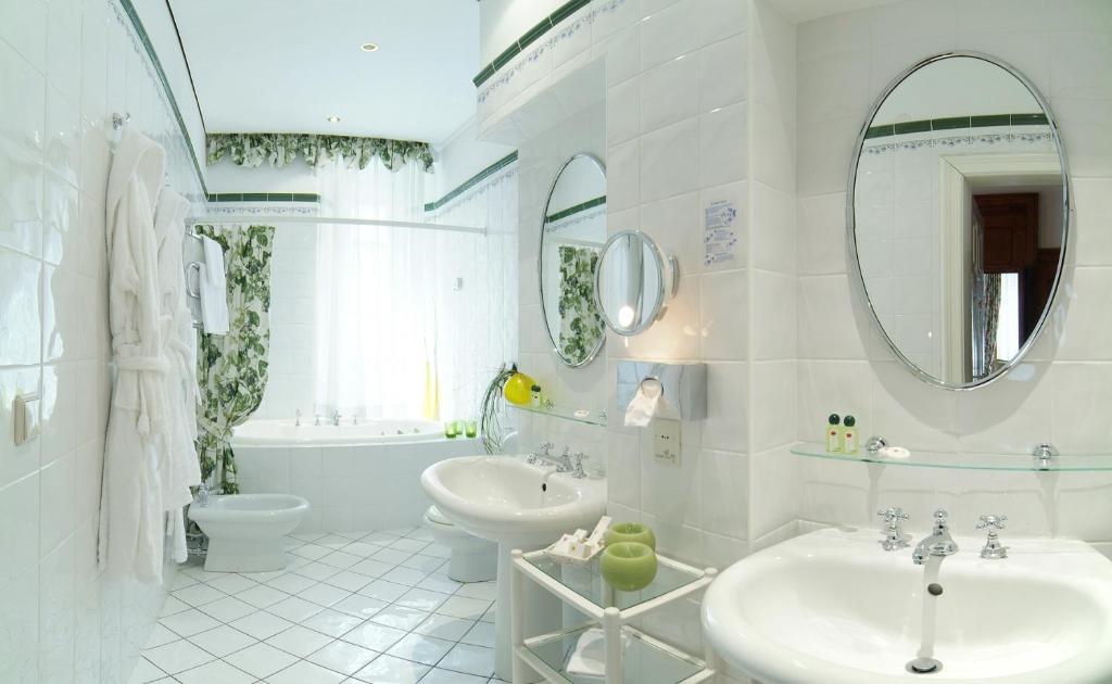 Deluxe Junior Suite
