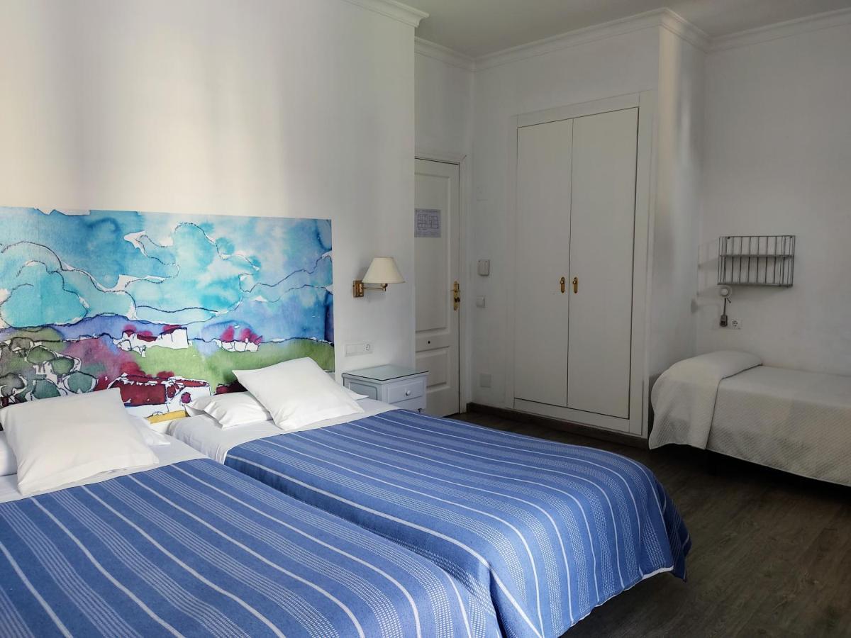 Habitación Triple con balcón