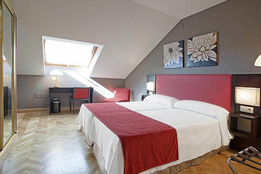 Habitación Doble con cama supletoria (3 adultos) - 2 camas