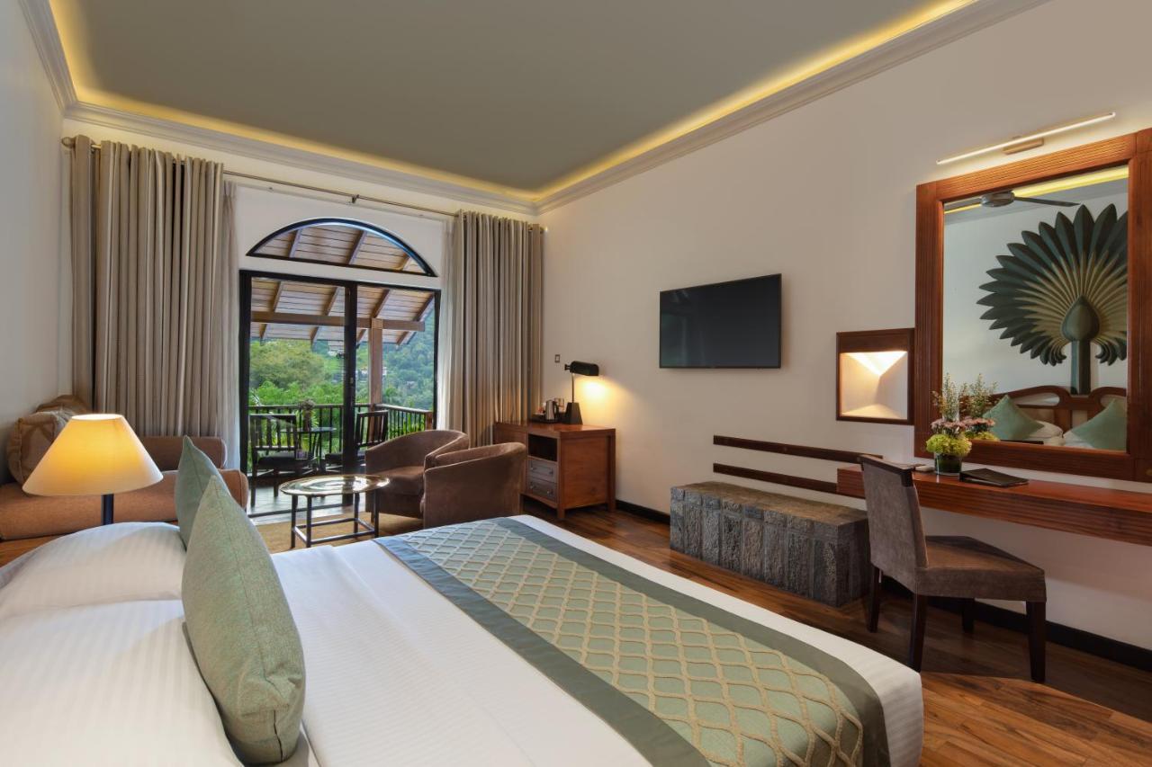 Deluxe Room with 10% off on Excursions,20% off on Spa, 10% off on Laundry, 10% off on Airport transport, Early check-in from 1.00pm & Late Check-out till 1.00pm (subject to availability) valid for check-ins till 31st July 2026