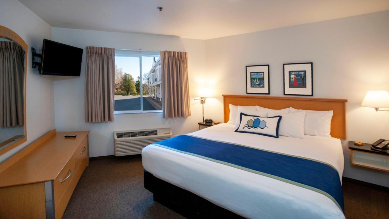 Executive Suites with Bay View