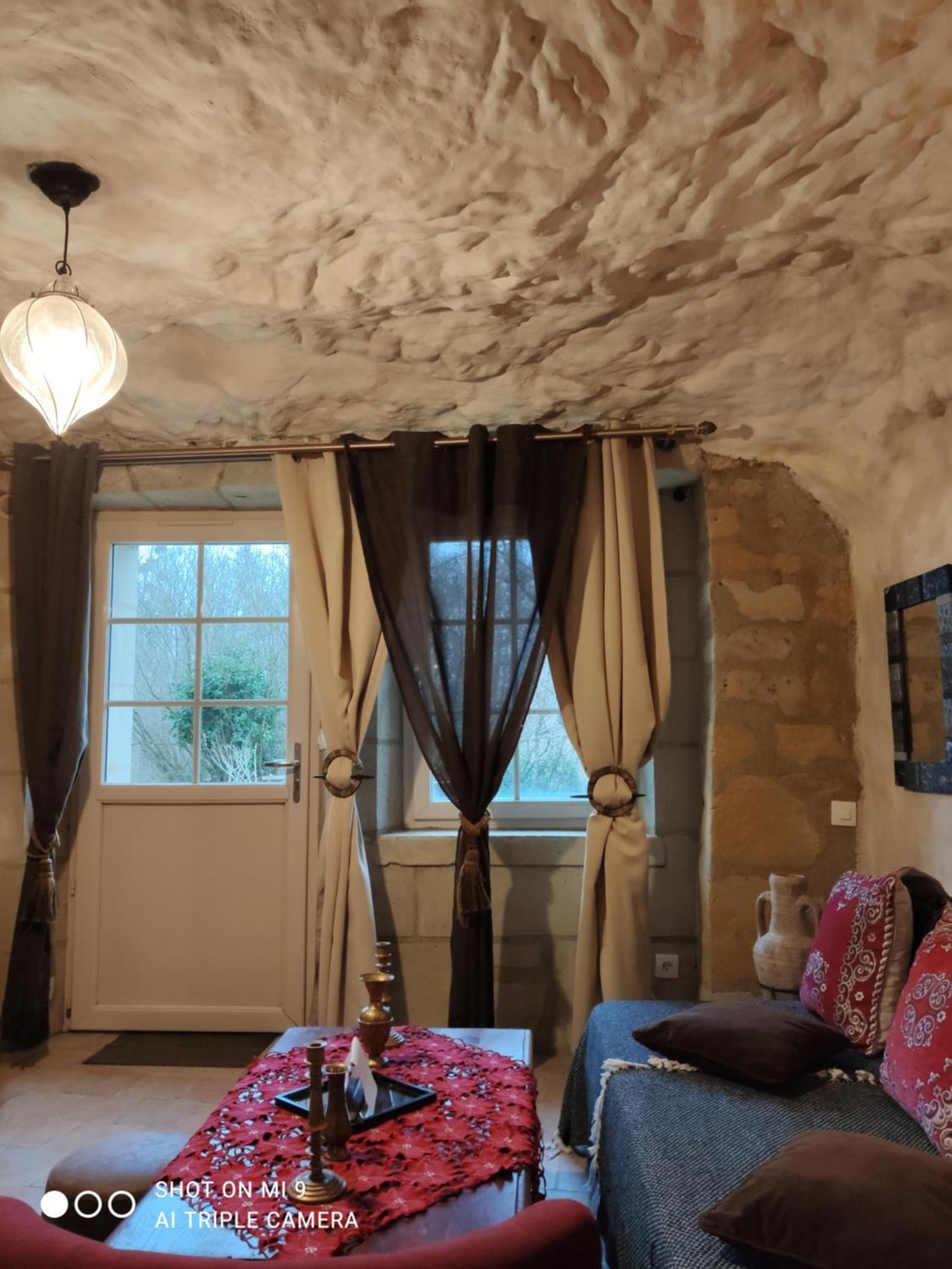 Deluxe Double Room (2 Adults + 1 Child) - Oasis,1084806415:JPEG