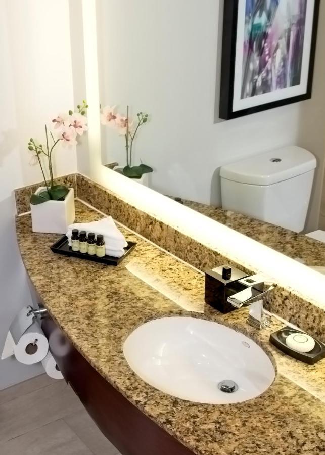 Luxury Double Room with Two Double Beds and Lagoon View