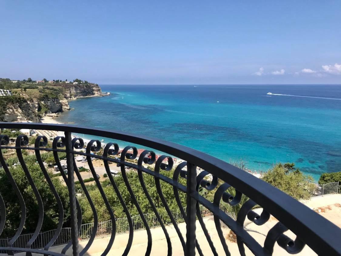 Suite Deluxe con Vista Mare
