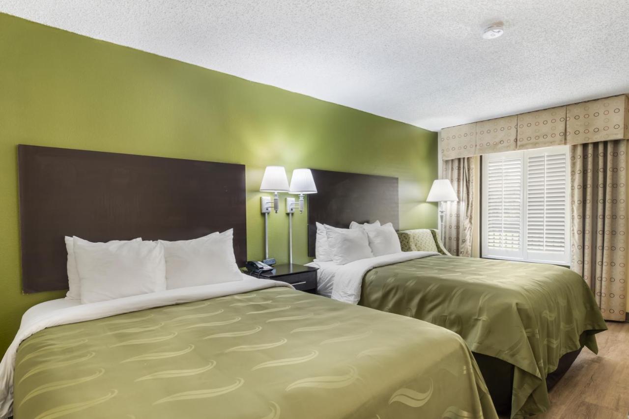 Queen Room with Two Queen Beds - Non-Smoking