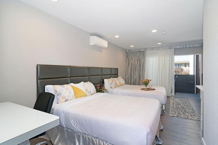 Double Room with Pool View