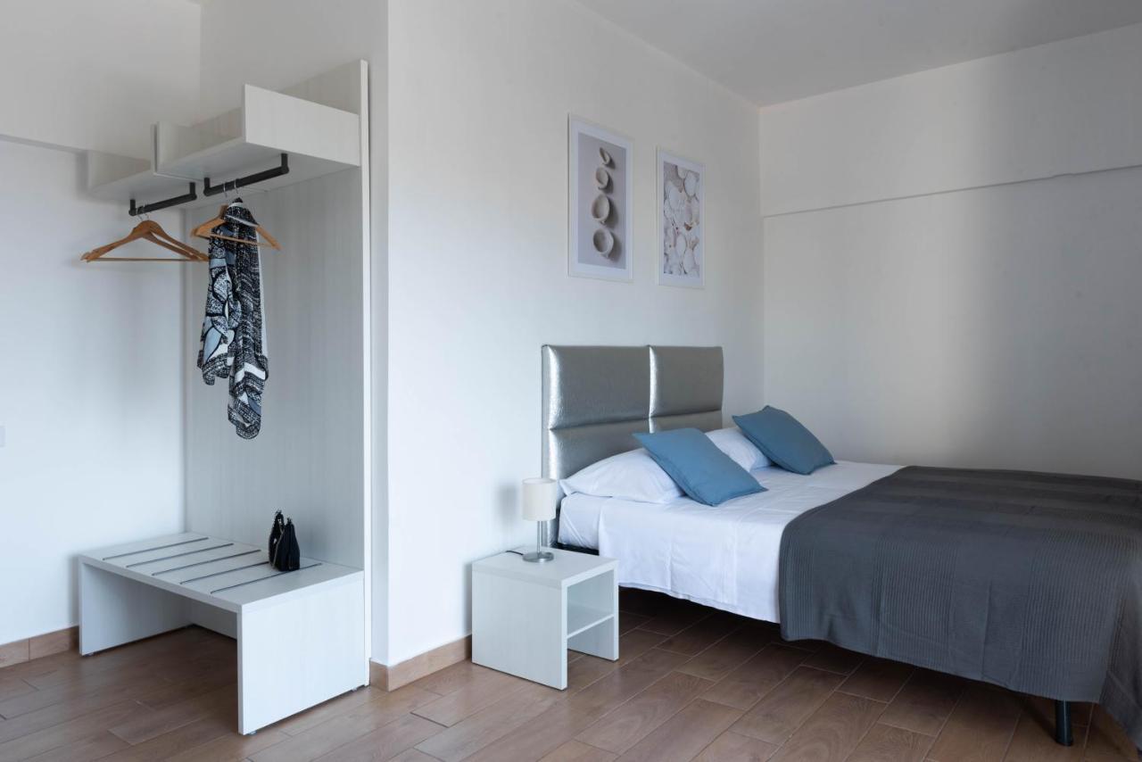 Doppel-/Zweibettzimmer mit Meerblick