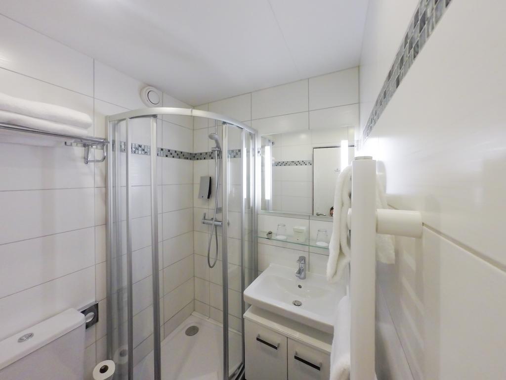 Kamer met Queensize Bed en Balkon