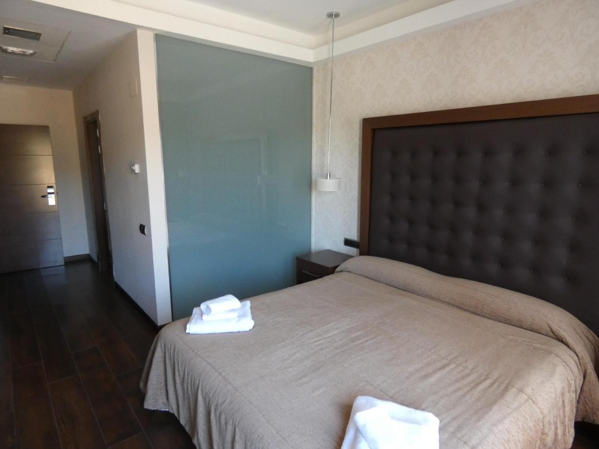 Double or Twin Room,1092359238:JPEG