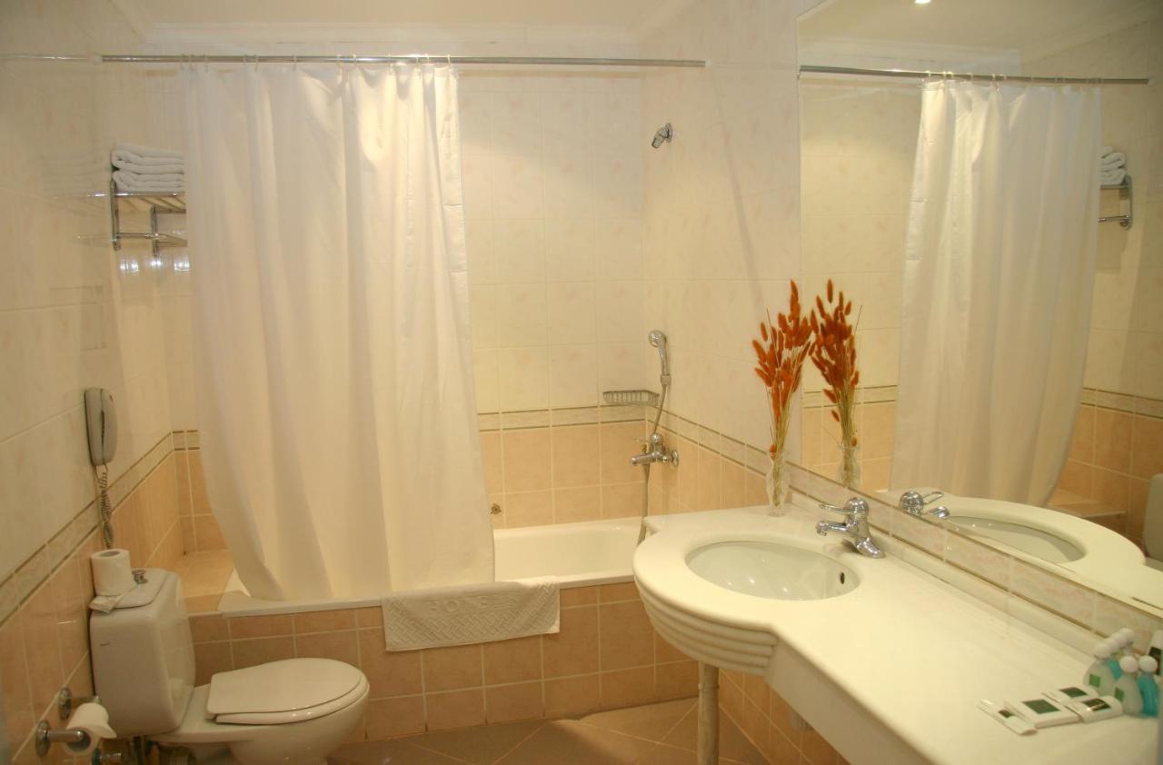 Economy Twin Room,1275399655:JPEG