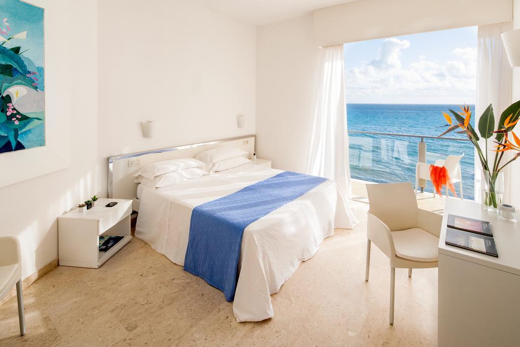 Chambre Double avec Balcon - Vue sur Mer