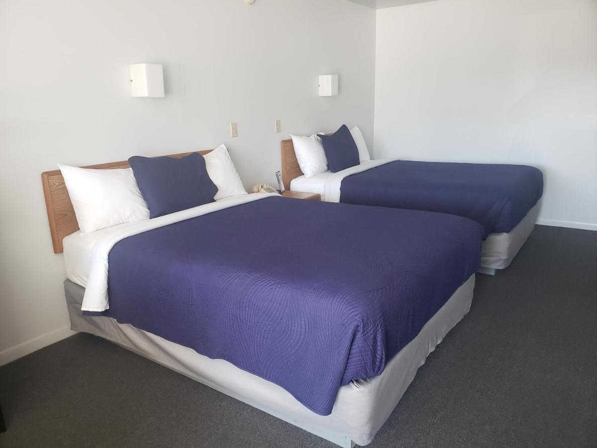 Queen Room with Two Queen Beds