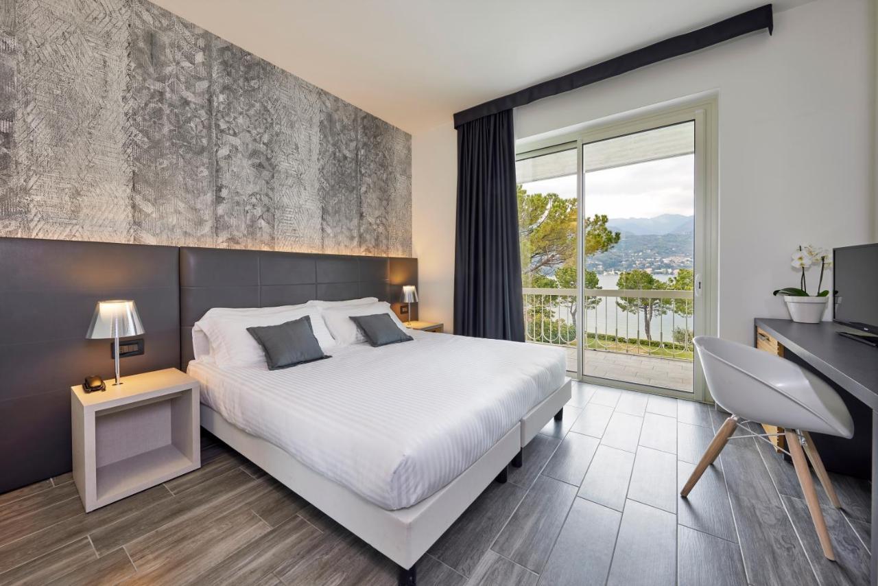 Deluxe Double or Twin Room with Lake View,1098999120:JPEG