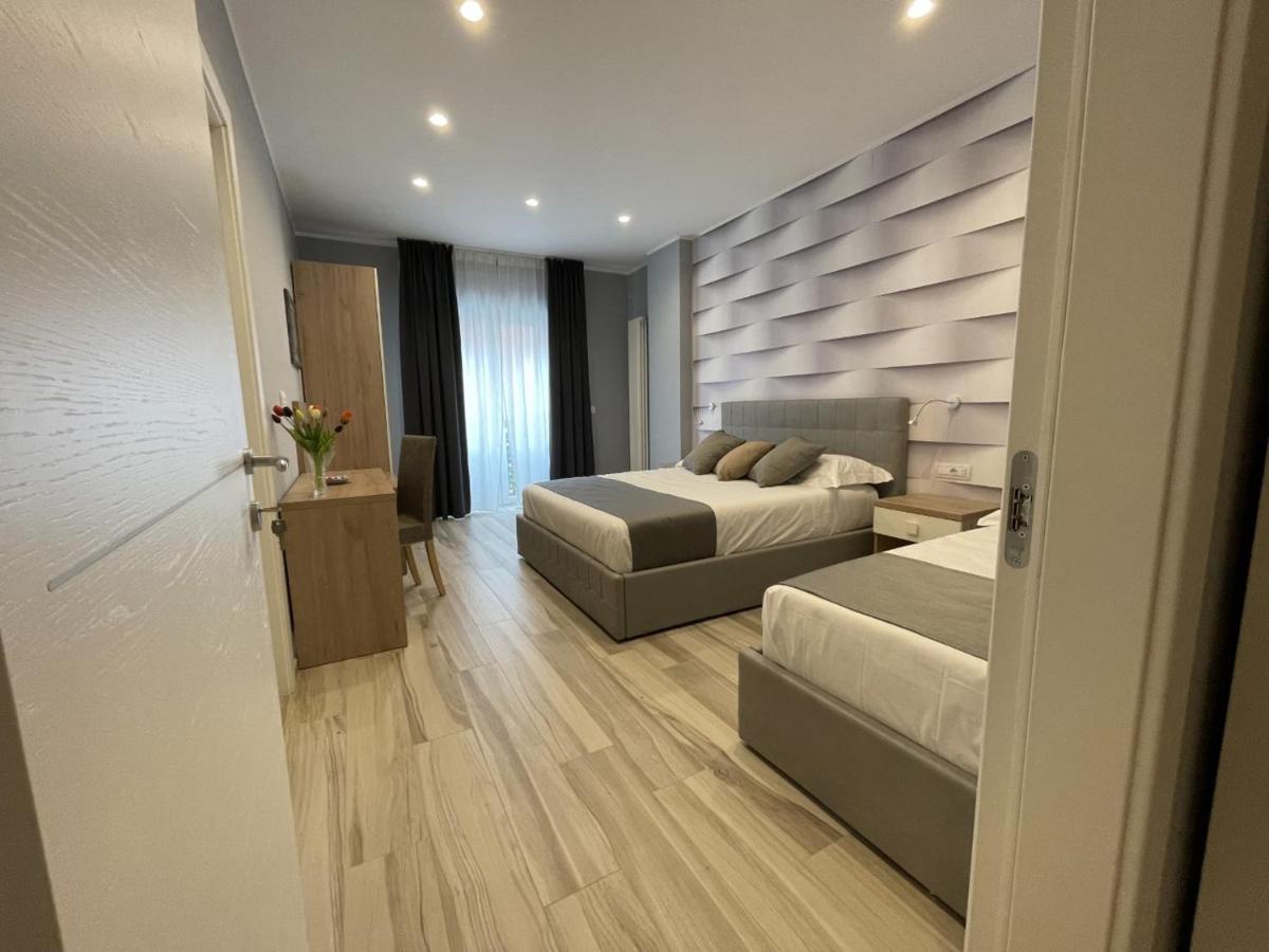 Chambre Triple avec Salle de Bains Privative