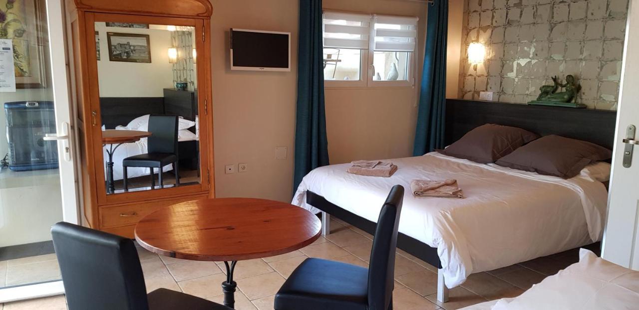 Chambre Quadruple avec Douche