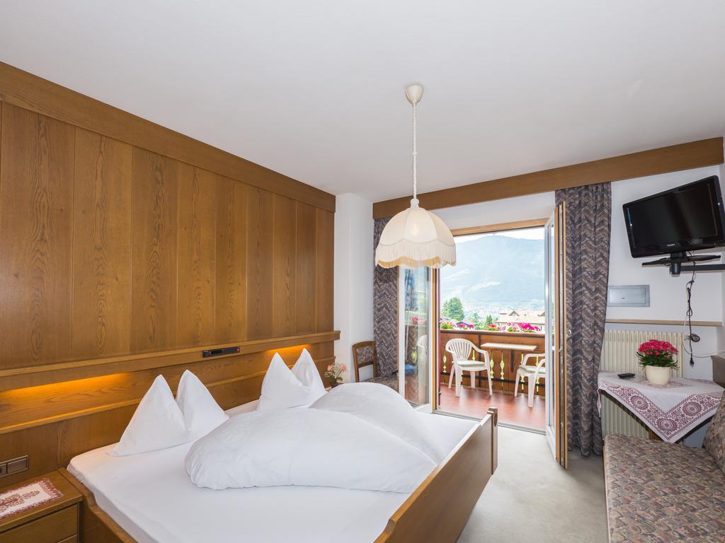 Doppelzimmer mit Balkon