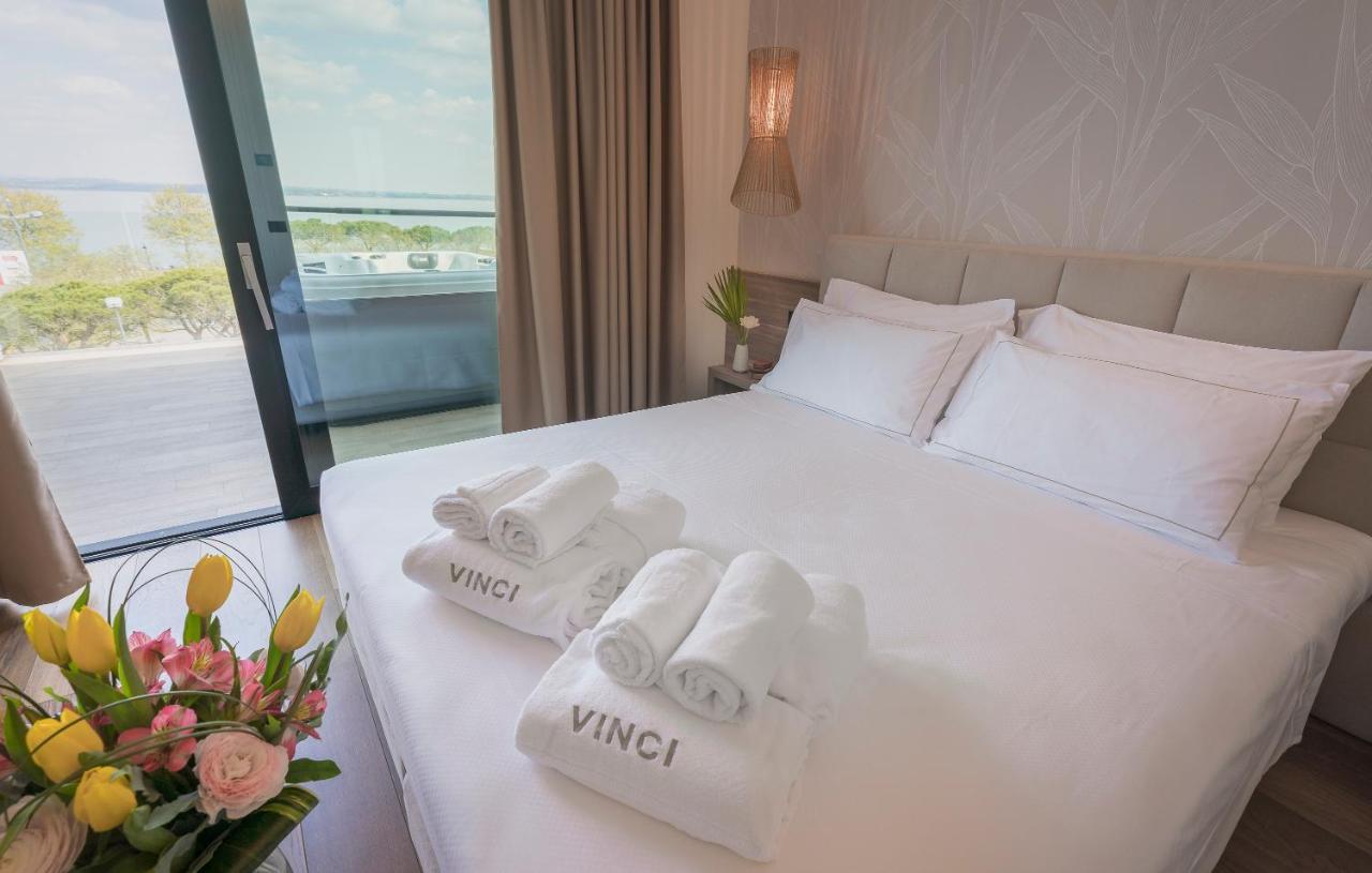 Deluxe Suite mit Whirlpool-Badewanne
