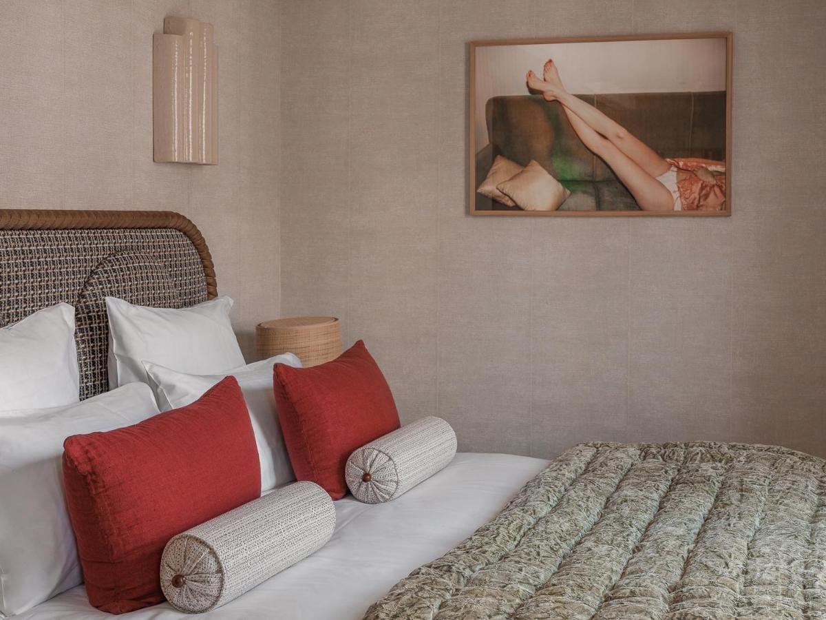 Deluxe Doppelzimmer (2 Erwachsene & 1 Kind)