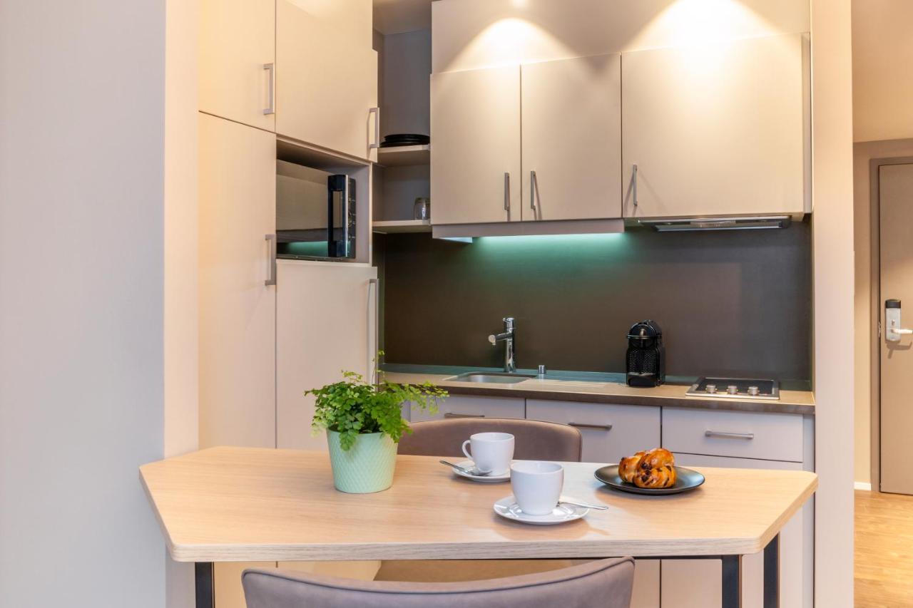 Apartamento com 1 Quarto