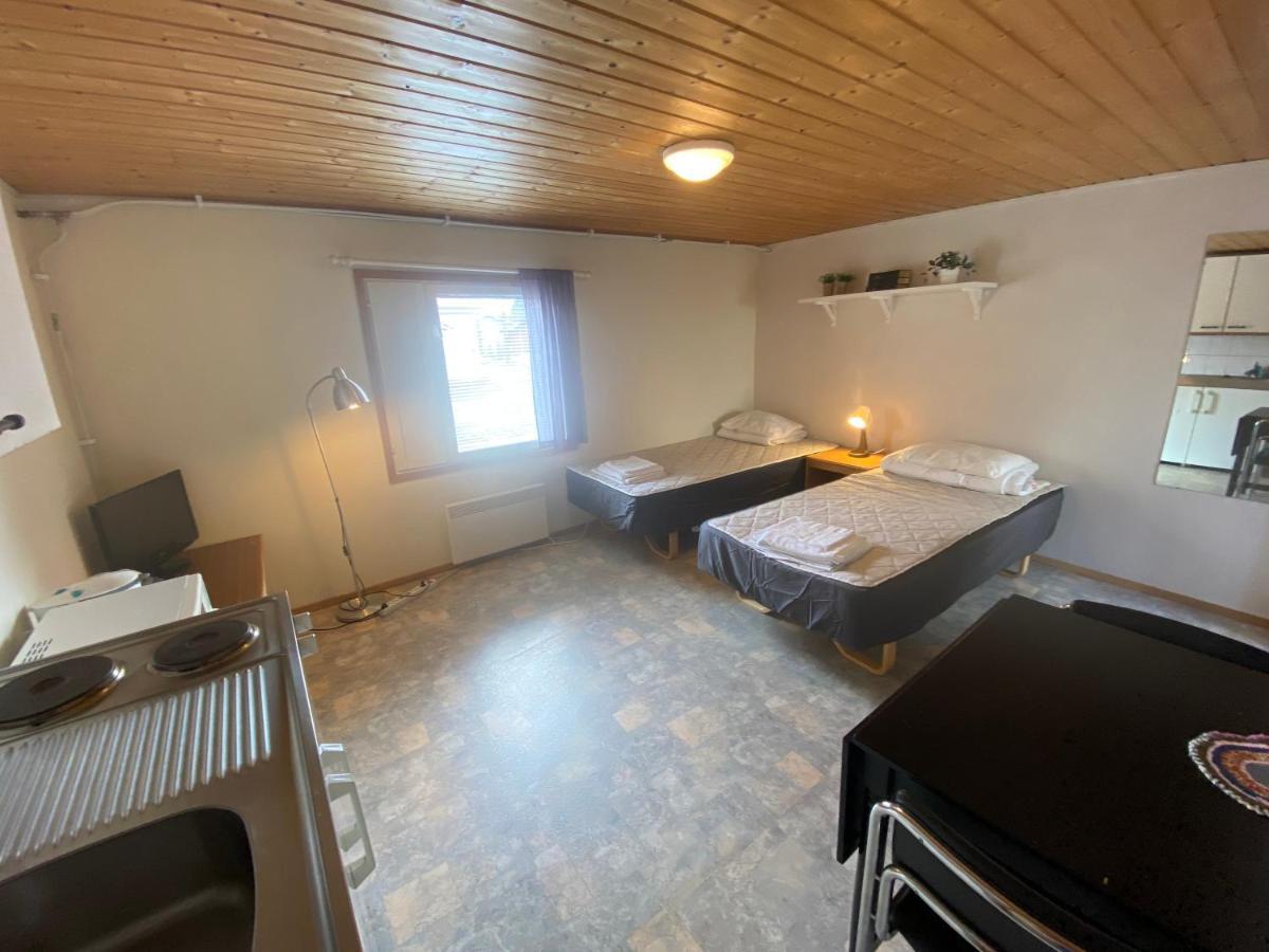 Apartment with Private Toilet and Shared Shower