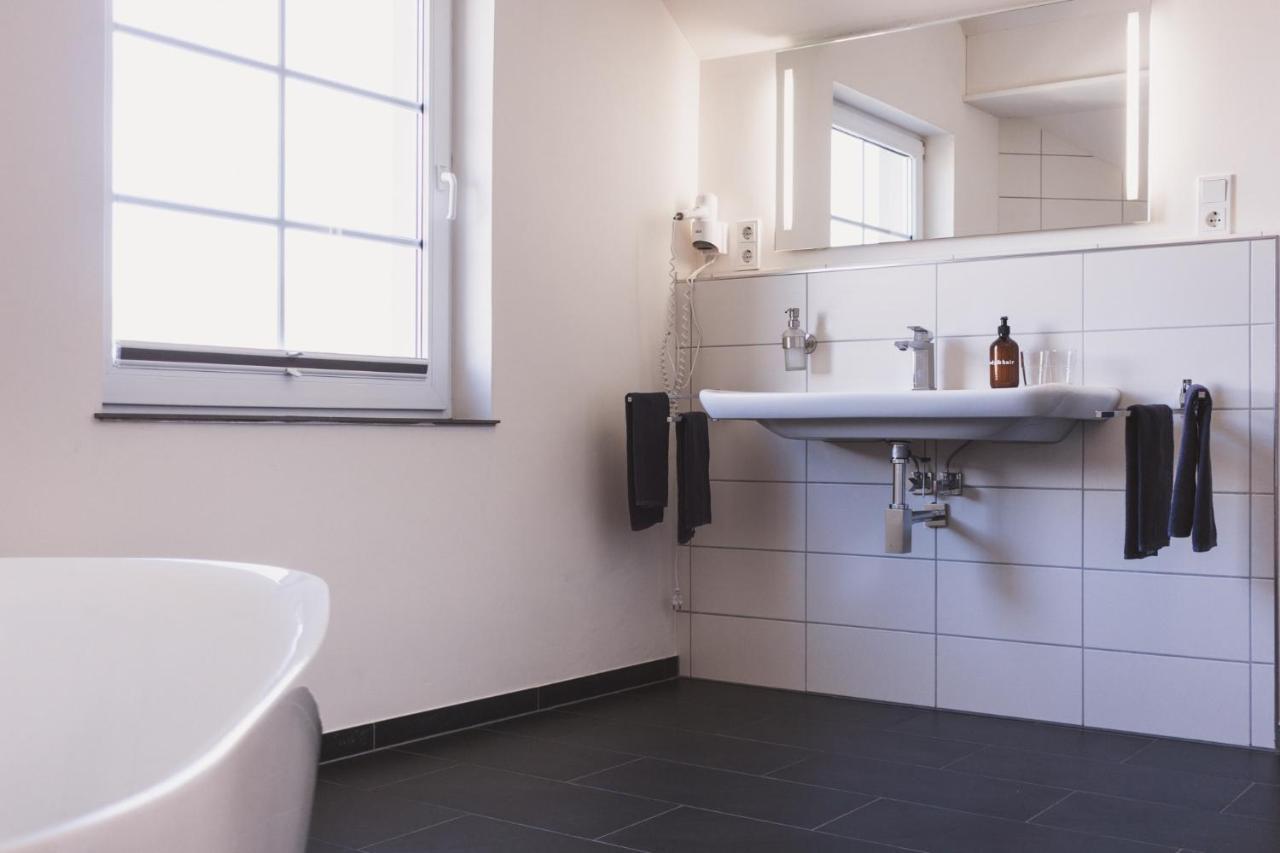 Studio-Apartment mit Balkon