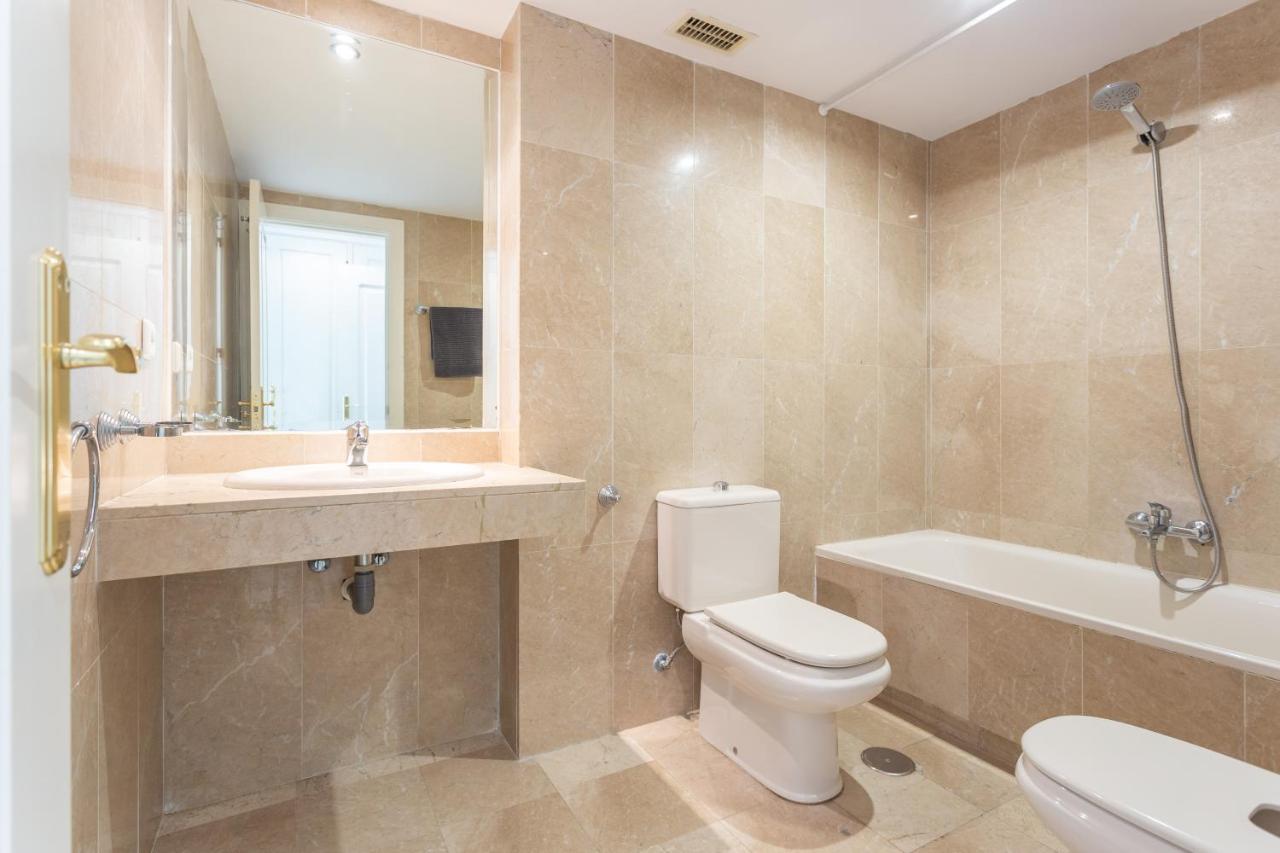 Duplex Apartment (4-6 Adults)