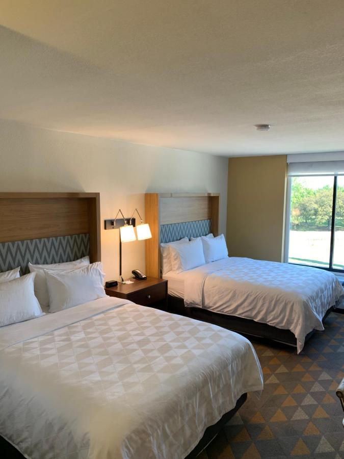 Standard Room with Two Queen Beds