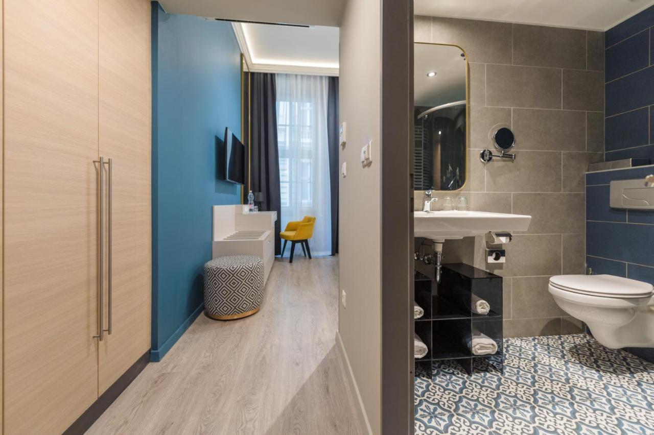 Quarto Deluxe com Cama de Casal ou 2 de Solteiro