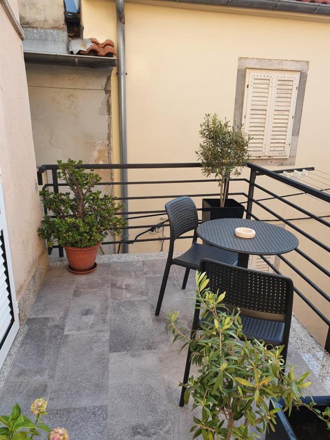 Tweepersoonskamer met Terras