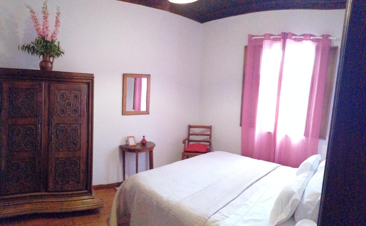 Quarto Duplo com Casa de Banho Privada Externa