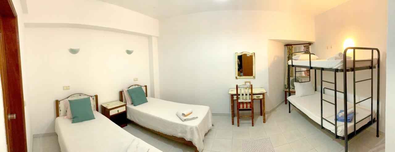 Chambre Quadruple avec Salle de Bains Privative