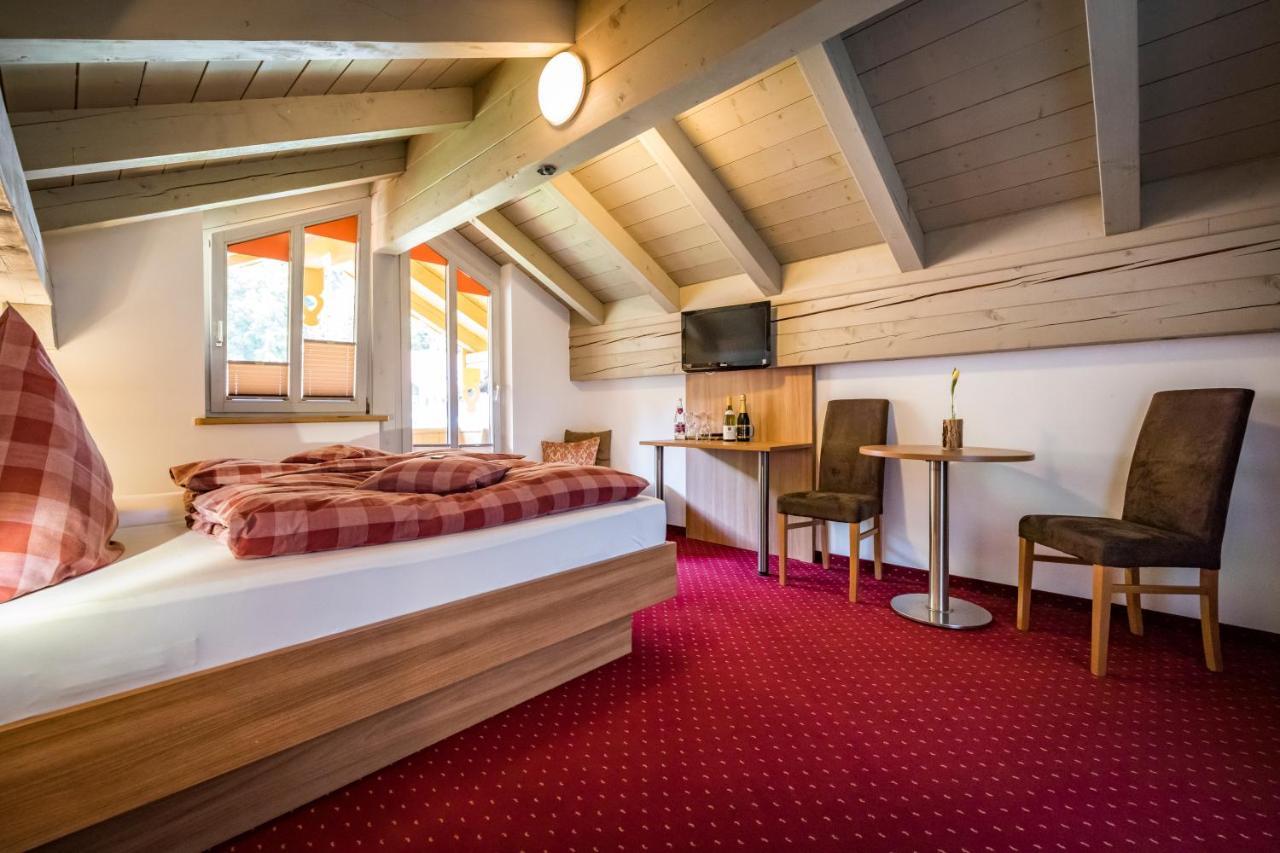 Doppelzimmer mit Balkon