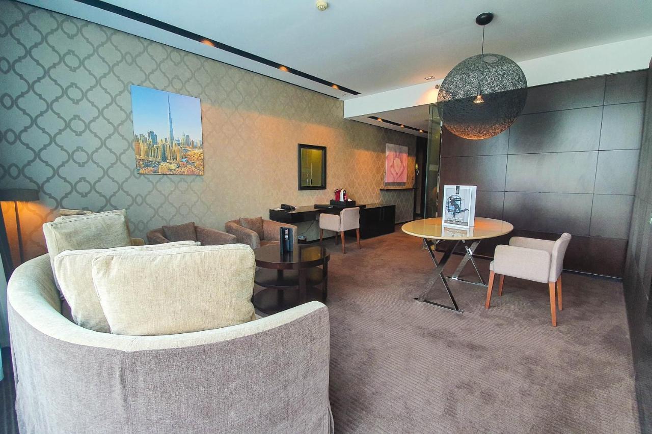 Executive King Suite access to Executive lounge,1117196733:JPEG