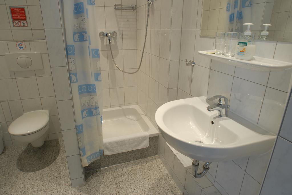 Dreibettzimmer
