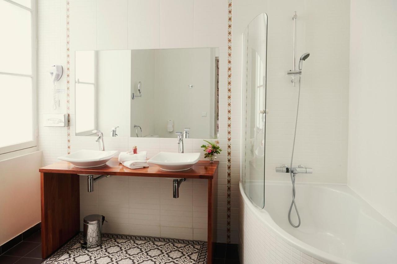 Chambre Deluxe Double ou Lits Jumeaux