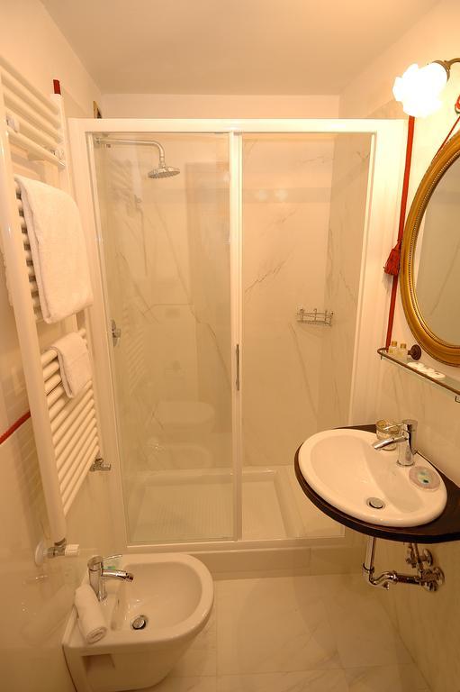 Double Room,1015138594:JPEG