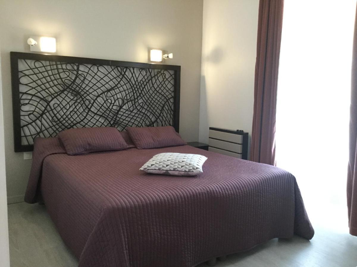 Chambre Lits Jumeaux avec Salle de Bains Privative