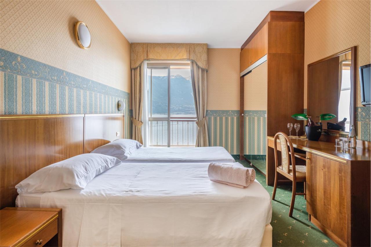 Classis Kamer met Uitzicht op het Meer