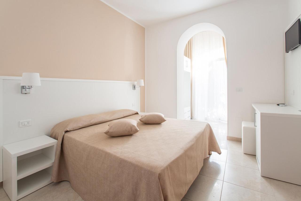 Double Room,1129749327:JPEG
