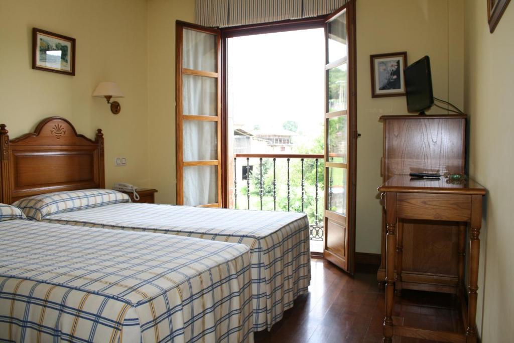 Double or Twin Room,11335203:JPEG