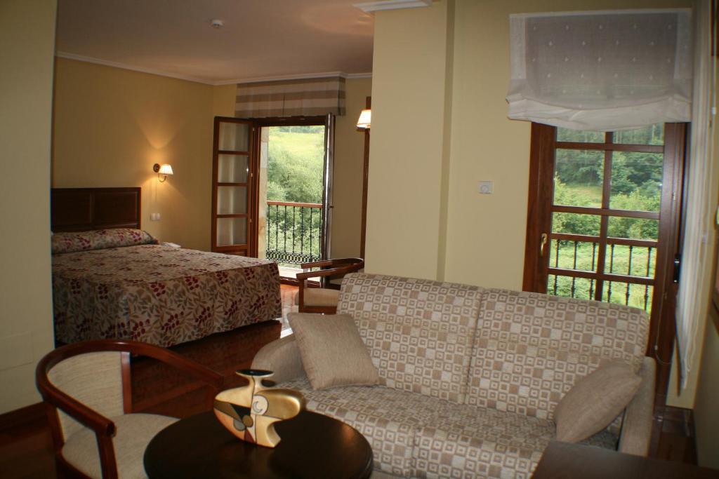 Junior Suite with Terrace,32222605:JPEG