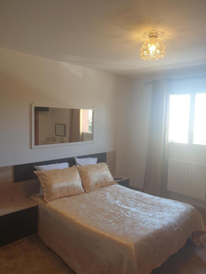 Chambre Quadruple avec Douche