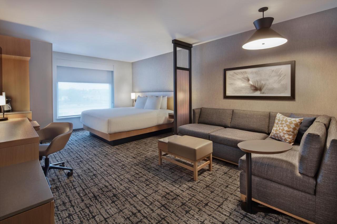 Standard King Room with Sofa Bed