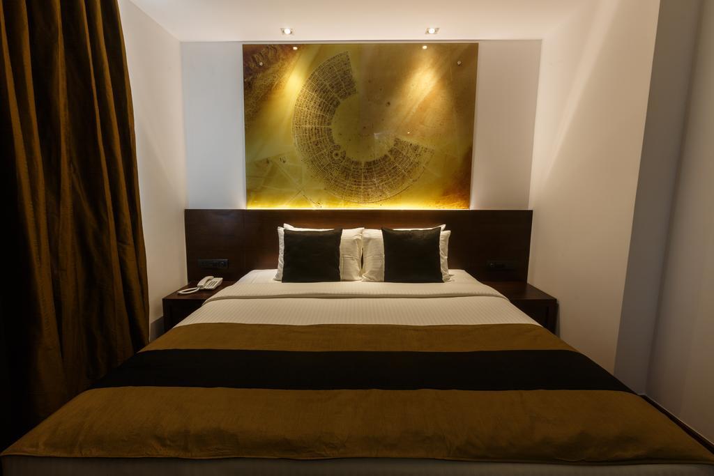 Super Deluxe Double or Twin Room with Free Early Check-in and Late Check Out (Subject to availability) and 10% Discount on Food at Hotel Restaurant