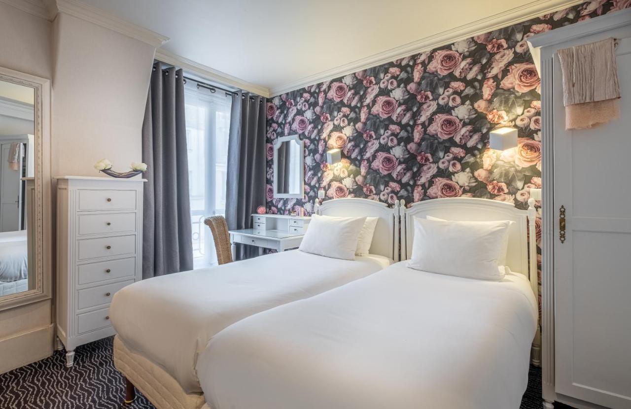 Großes Zweibettzimmer