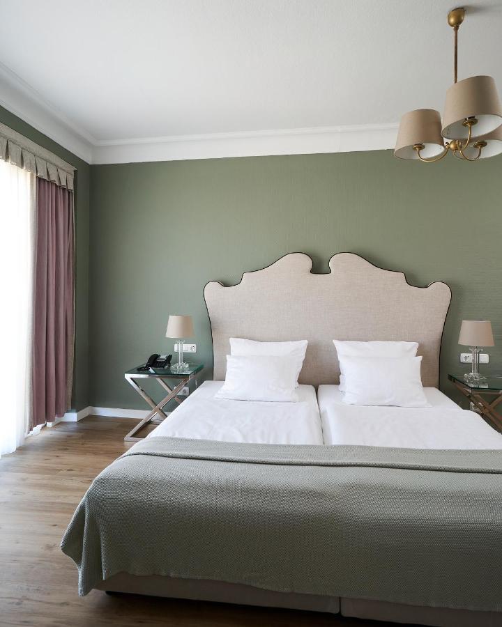 Deluxe Doppel- oder Zweibettzimmer - kostenfreie Getränke aus der Minibar