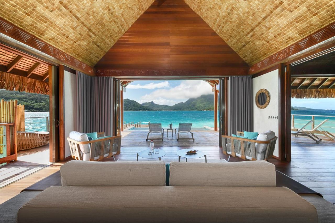 End of Pontoon Overwater Suite