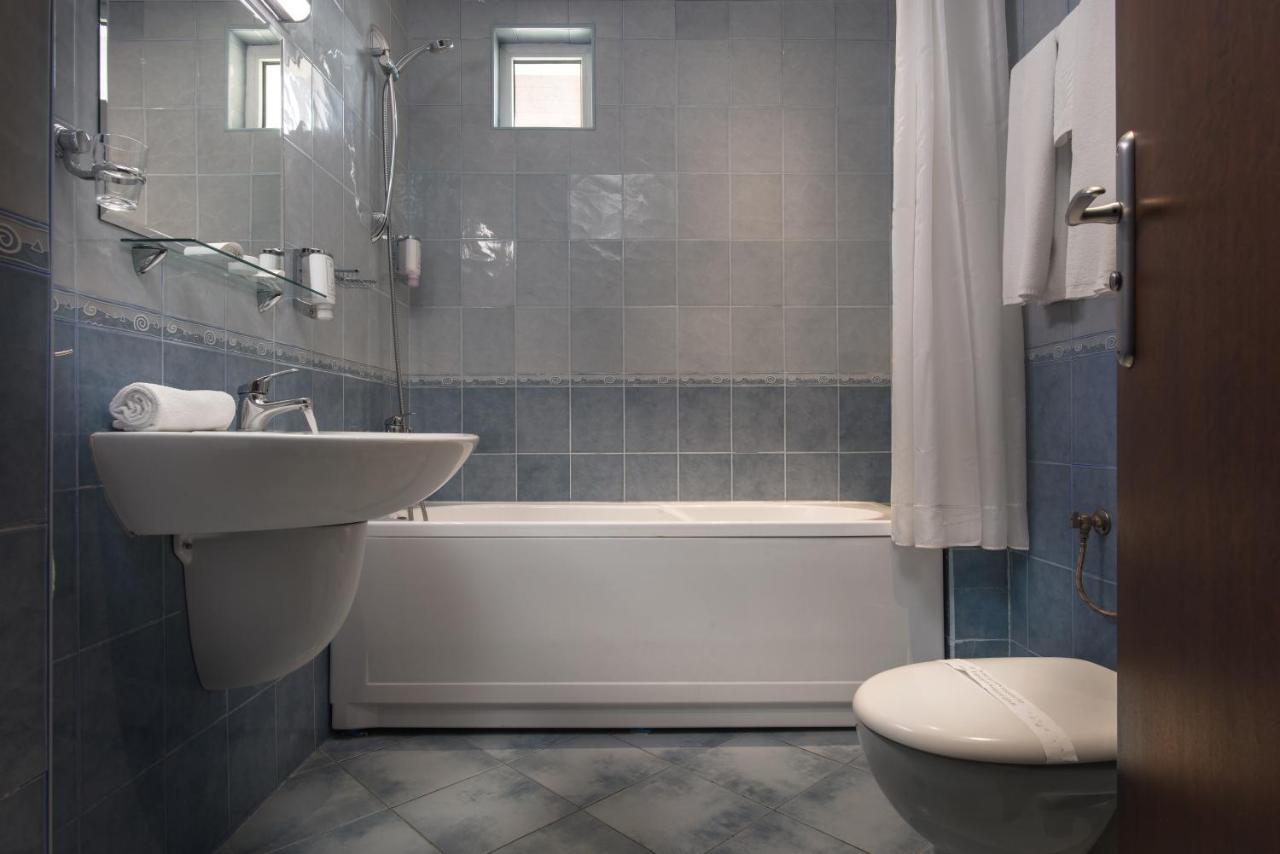 Monolocale con Divano-Letto